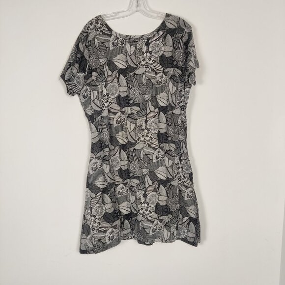 Floral Black and White Mini Dress - Picture 1 of 8